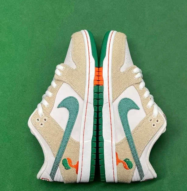 Nike SB Dunk Low Jarritos – Modèle Rare & Édition Limitée