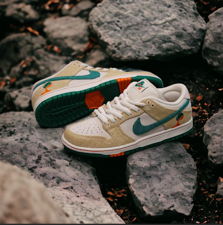 Nike SB Dunk Low Jarritos – Modèle Rare & Édition Limitée
